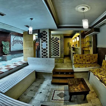 Refurbished Studios, Mountain View Balconies, Minutes From Gondola