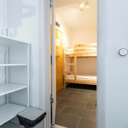 Refurbished Studios, Mountain View Balconies, Minutes From Gondola